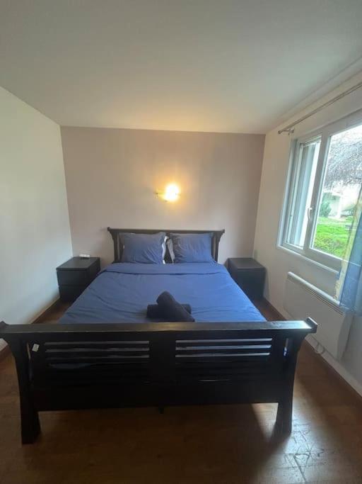 F2 Avec Terrasse, Parking Gratuit Apartment Guyancourt Ngoại thất bức ảnh