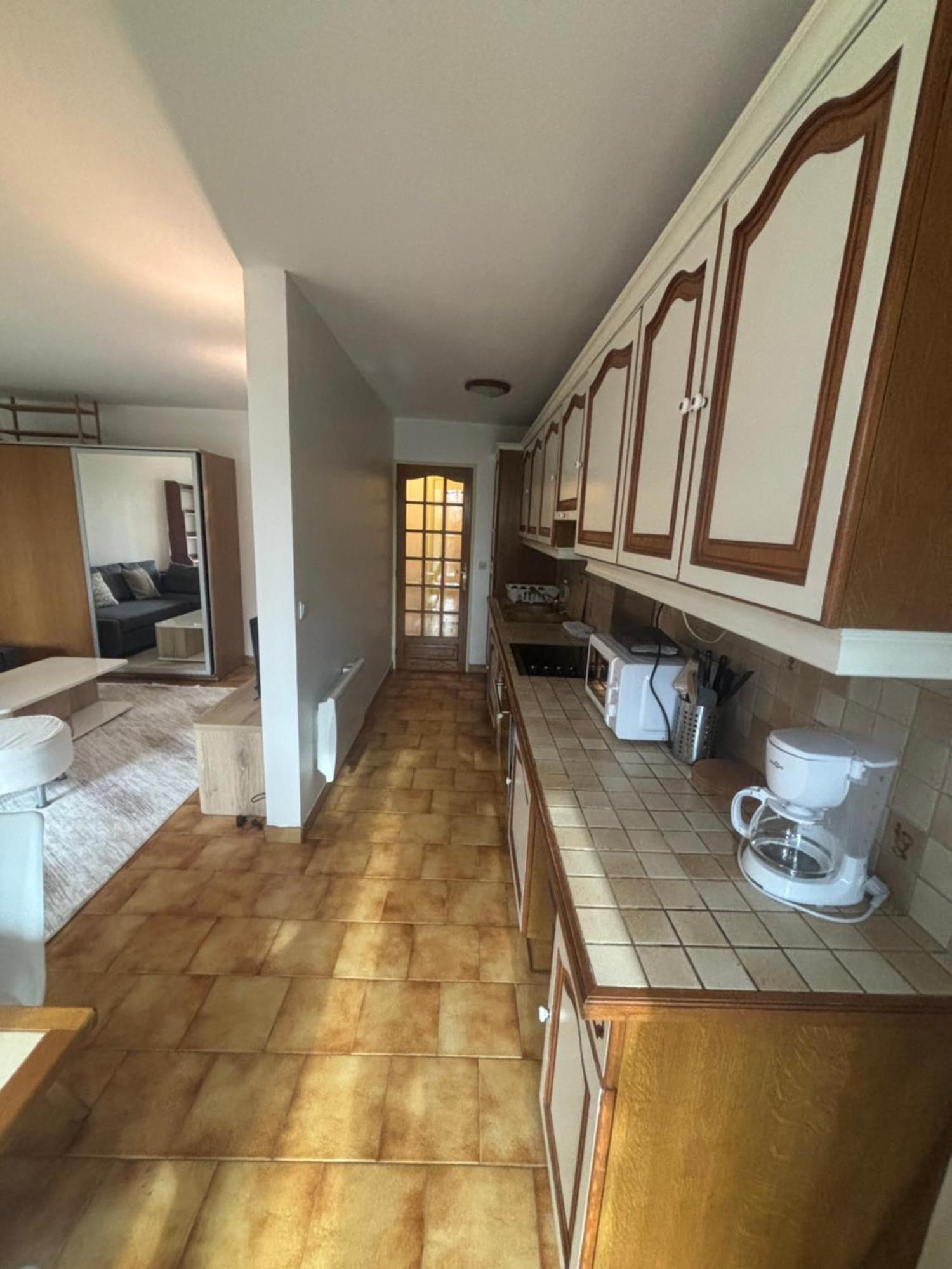 F2 Avec Terrasse, Parking Gratuit Apartment Guyancourt Ngoại thất bức ảnh